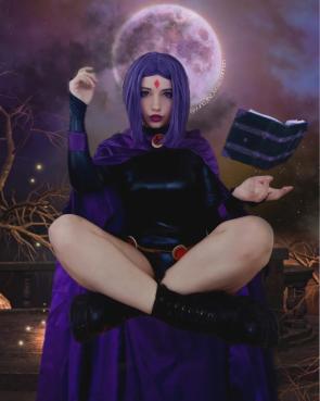 My Raven cosplay (Yunotheloosecannon)