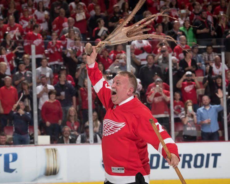Throwing Octopus On Ice In Detroit At Audrey Stier Blog 
