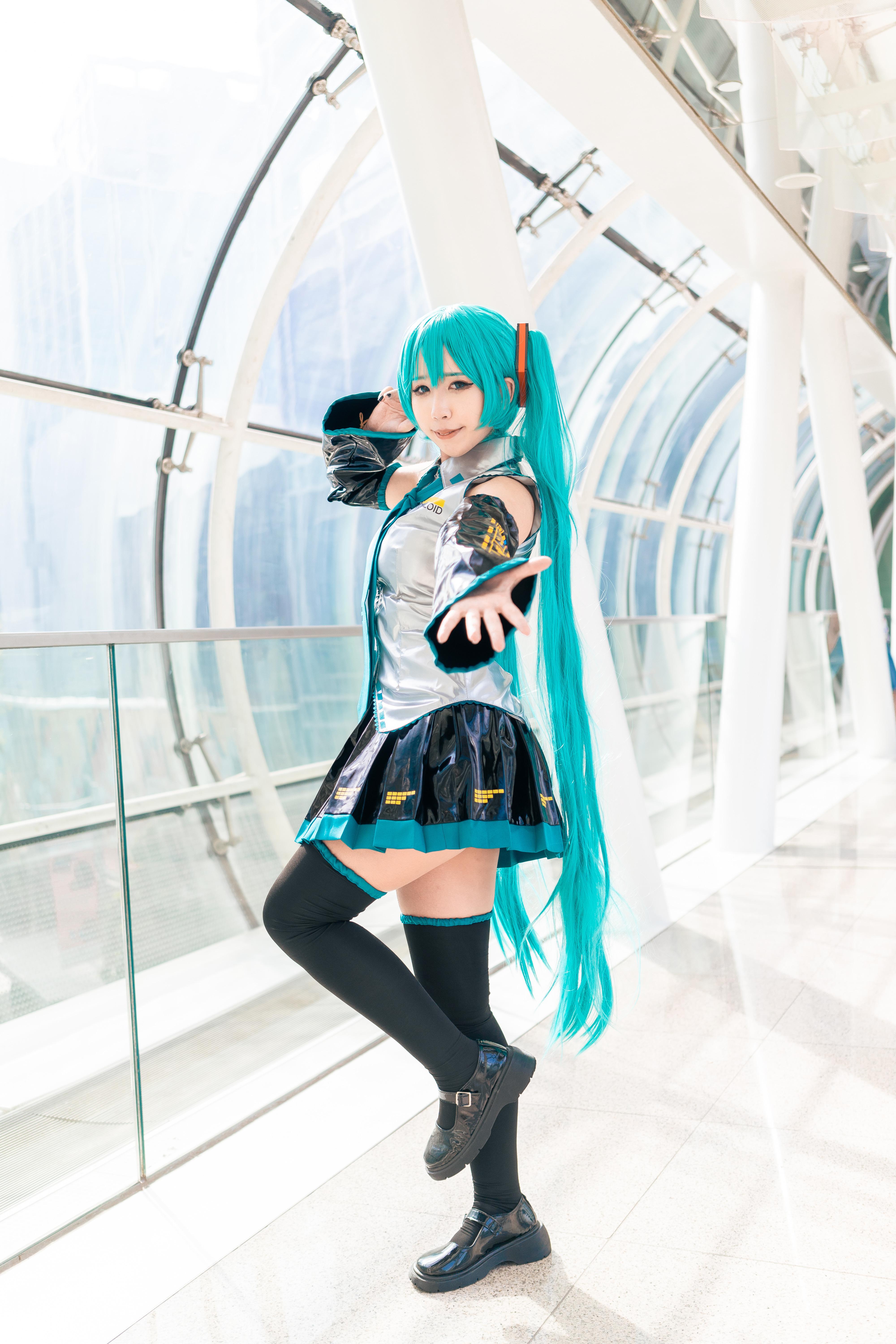 Good hatsune miku cosplay