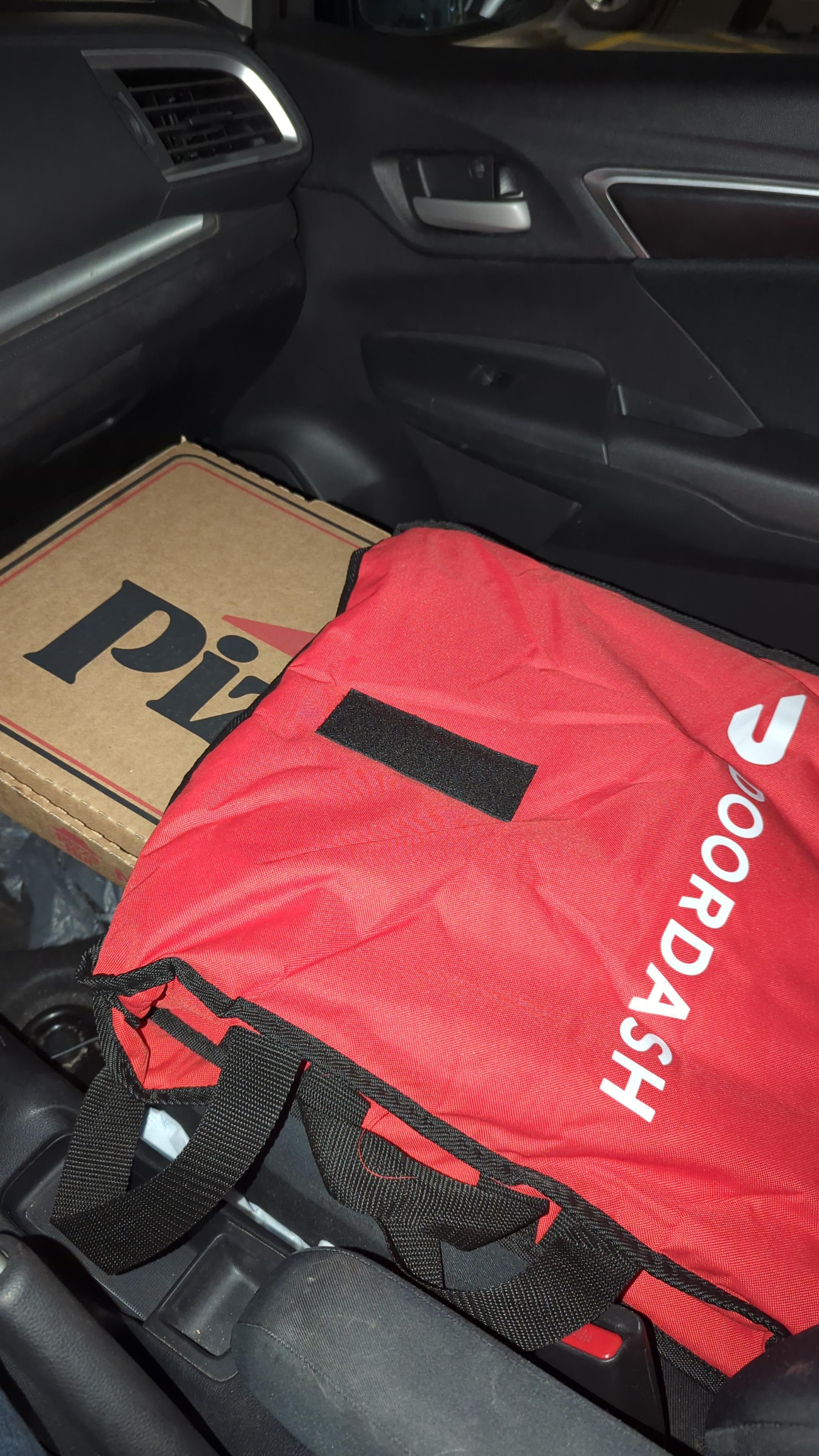 My first pizza bag order. so glad i paid for the bag