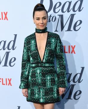Linda Cardellini, 44