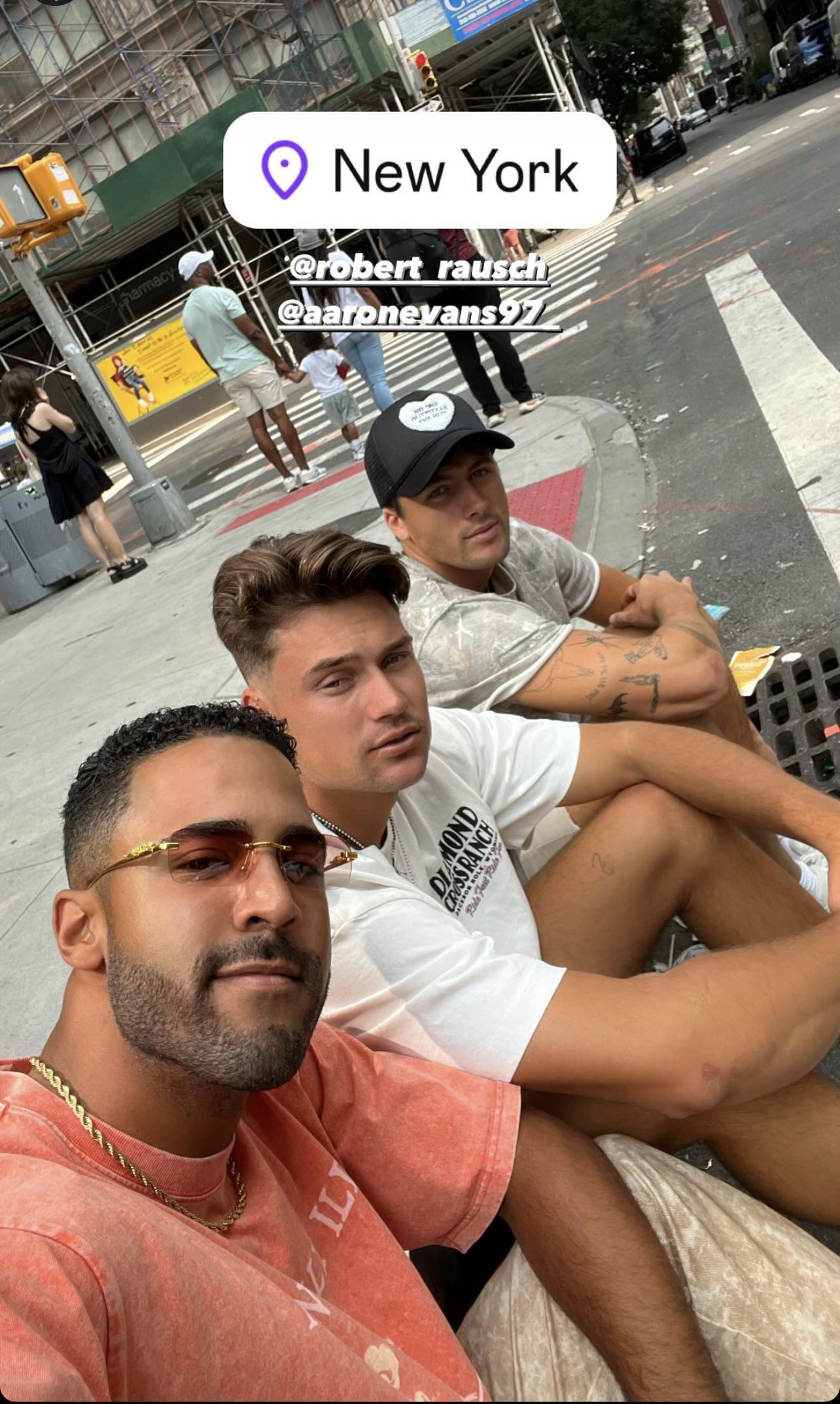 Rob, Aaron, and Kendall all hanging in NYC : rLoveIslandUSA