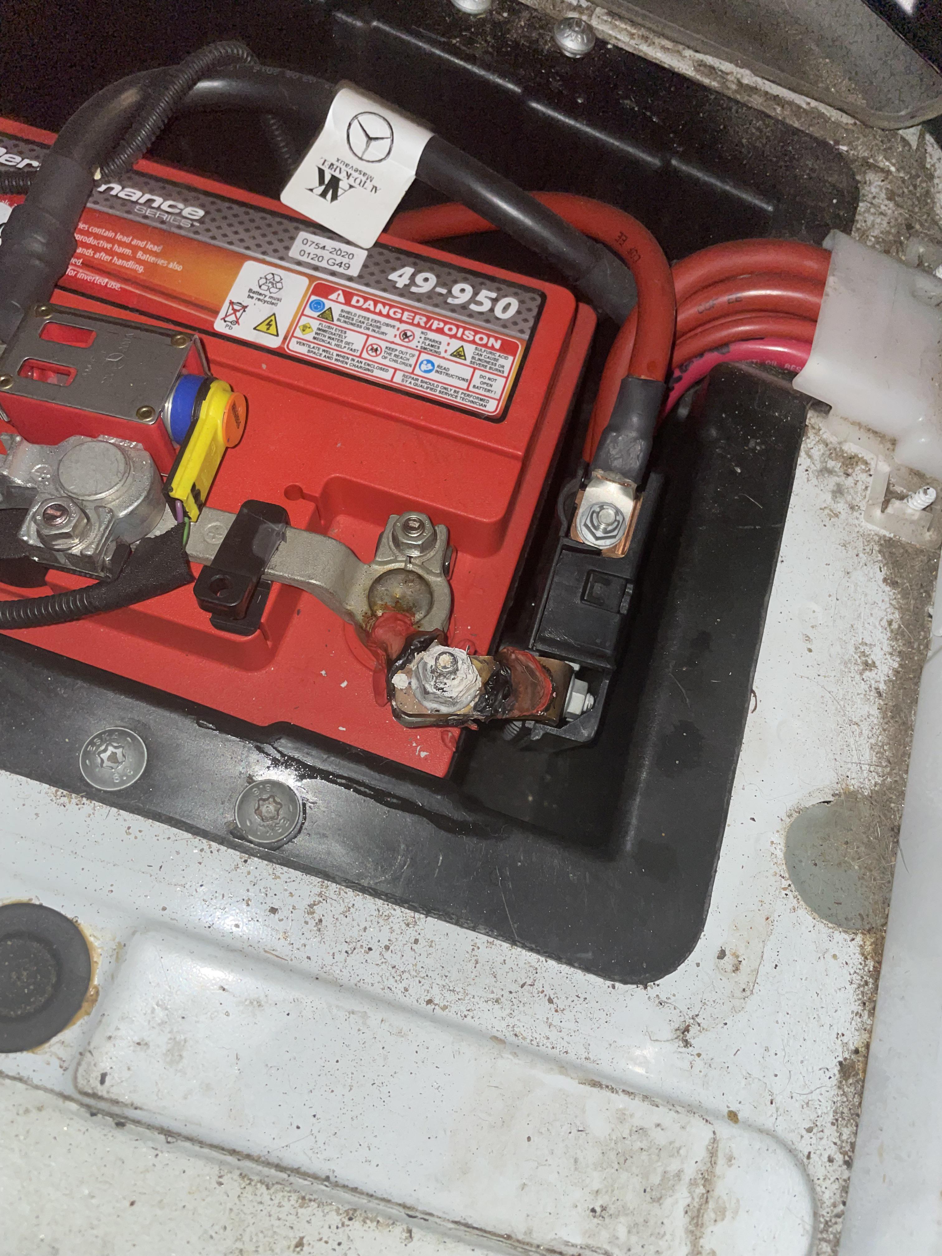 battery positive terminal getting hot - help rbatteries on signs of a bad car battery vs alternator reddit