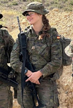 Princess Leonor of Asturias, heir presumptive to the Spanish throne, taking part in military mountain training as part of the Spanish Armed Forces in Candanachu during her three year military education [736×1091]
