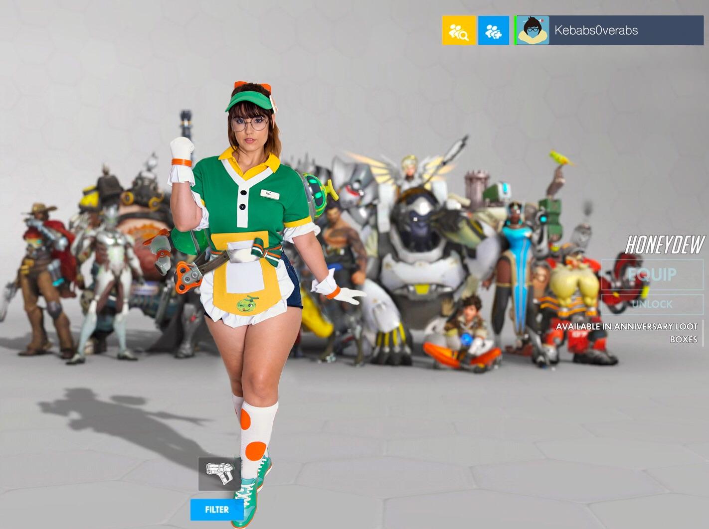 self] I put myself into the skin selection of Overwatch (Honeydew Mei -  Overwatch) : r/cosplay