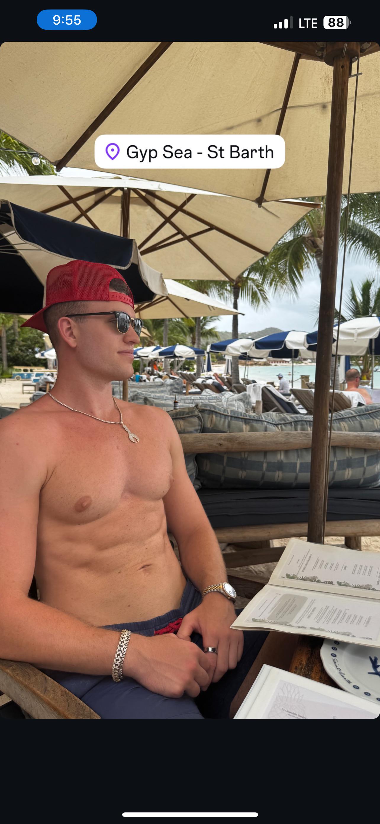 the BF of Kendel Kay - the TikTok stay at home girlfriend - broke up with her for her OF past : rLAinfluencersnark