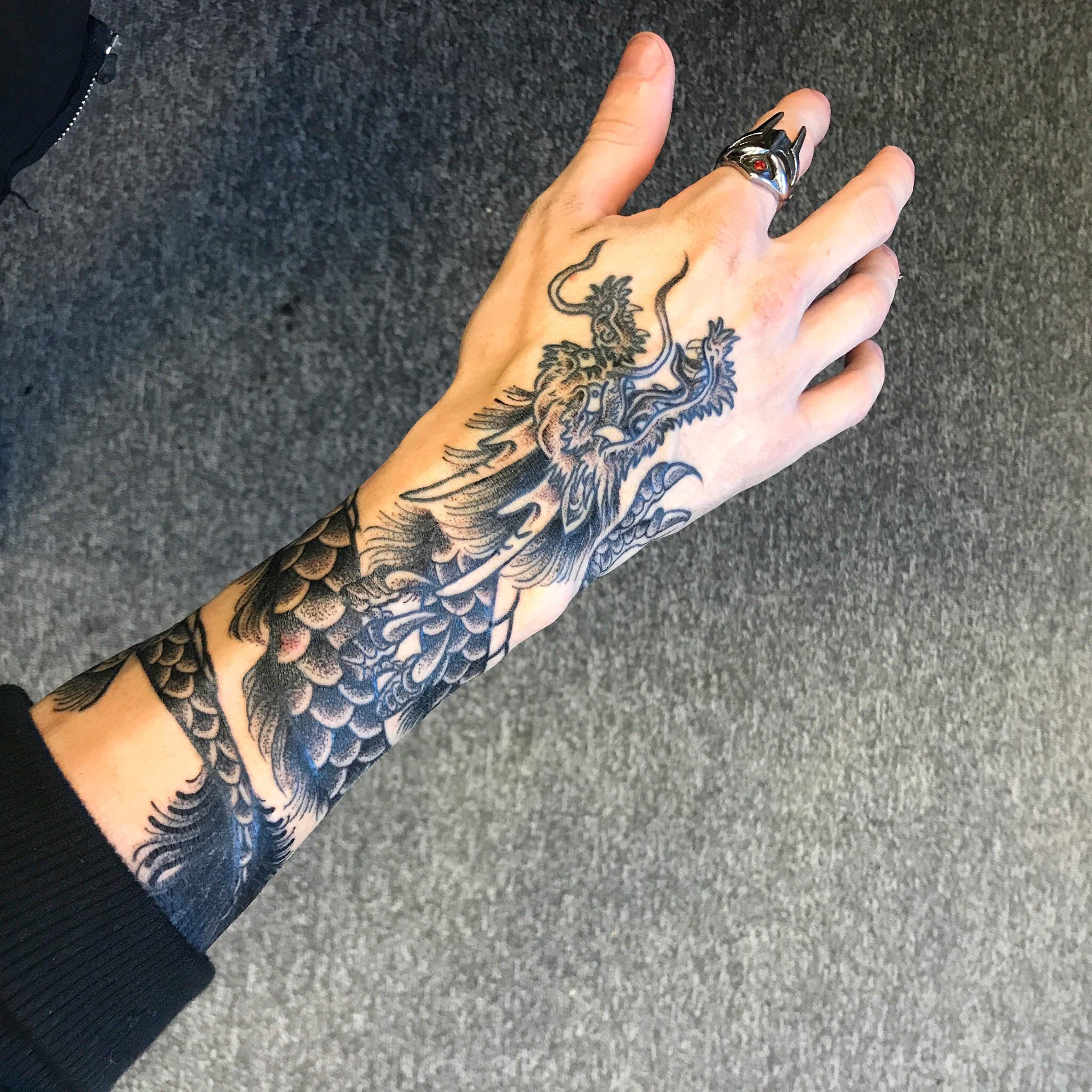Chinese Dragon Done By Raine Knight Second City Tattoo In Birmingham Tattoos