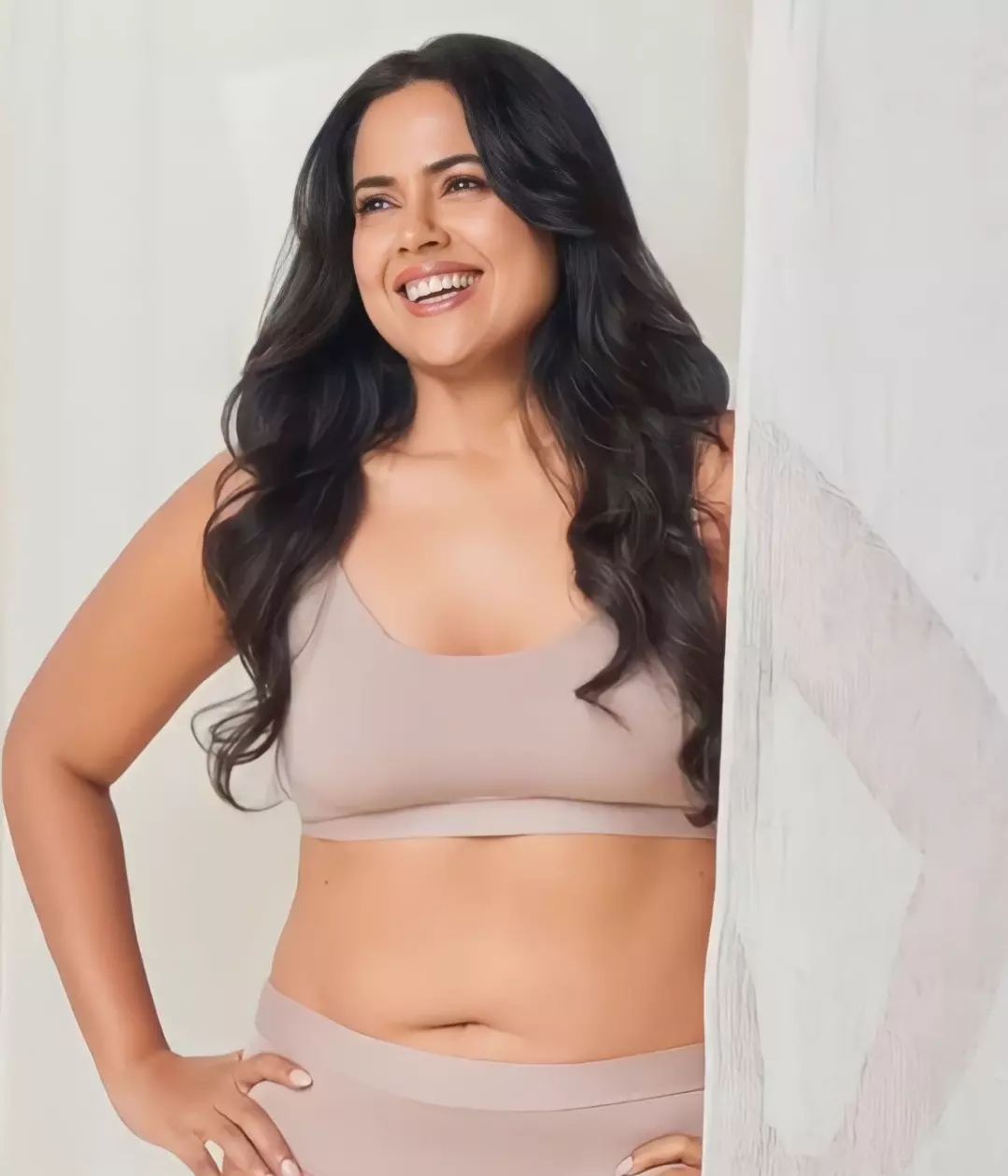 Sameera Reddy in her inners : rNavelNSFW