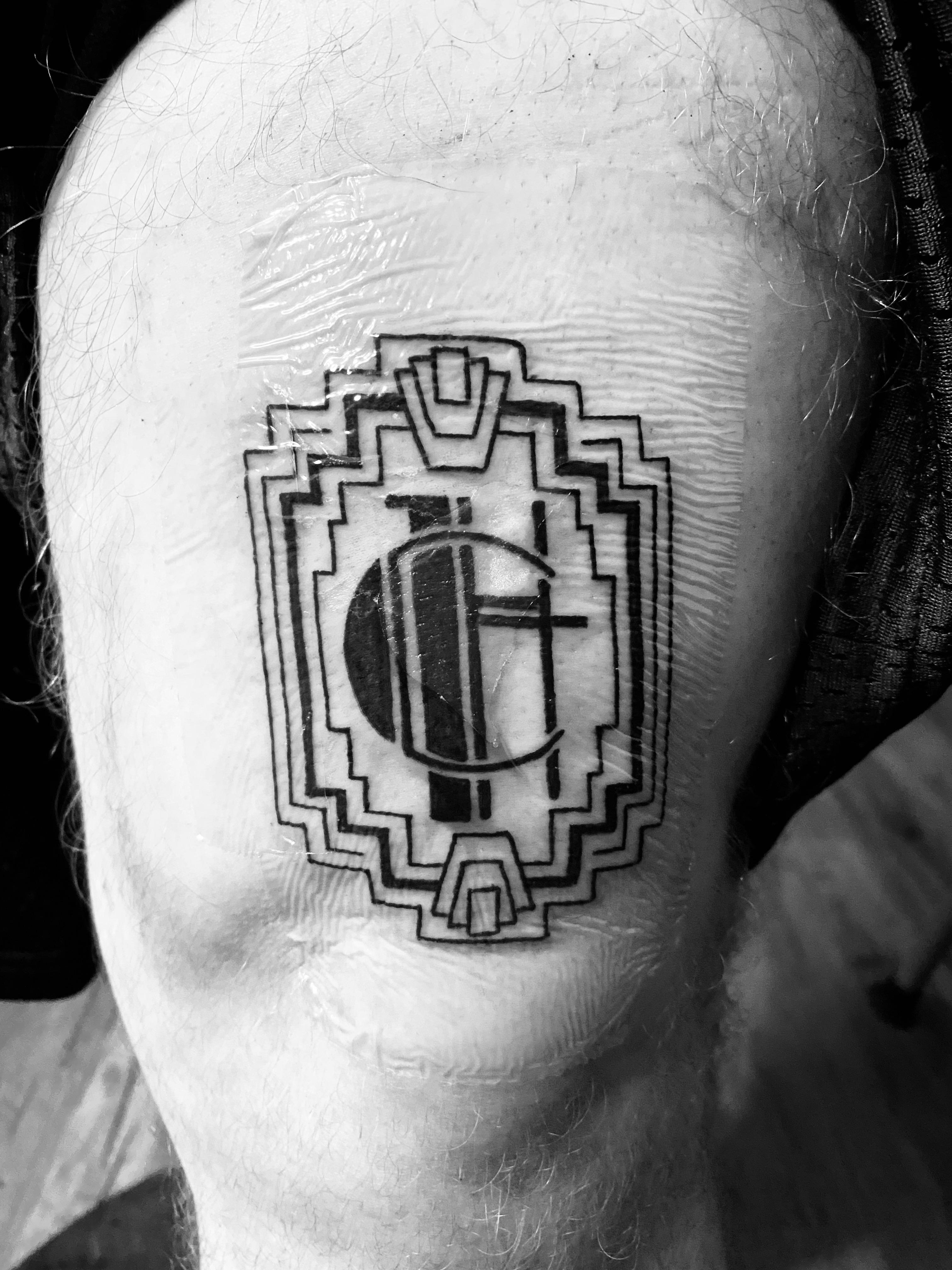 Finally got my first ahs tattoo 🖤 for my favorite season.