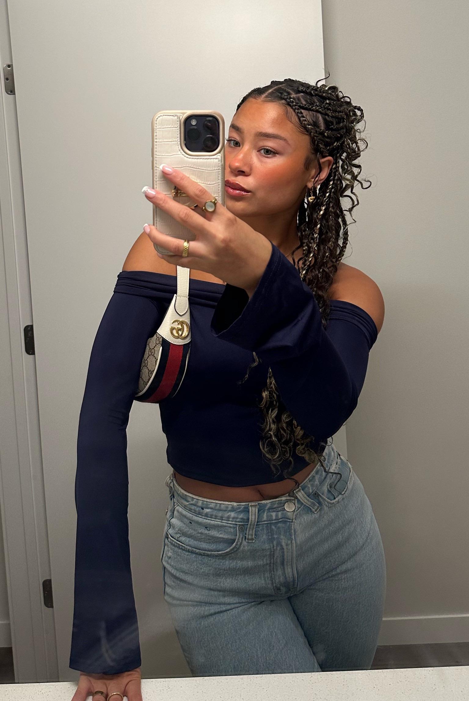 Lexie confirmed she is “SINGLE” in there new Youtube video : rLearmannTwins