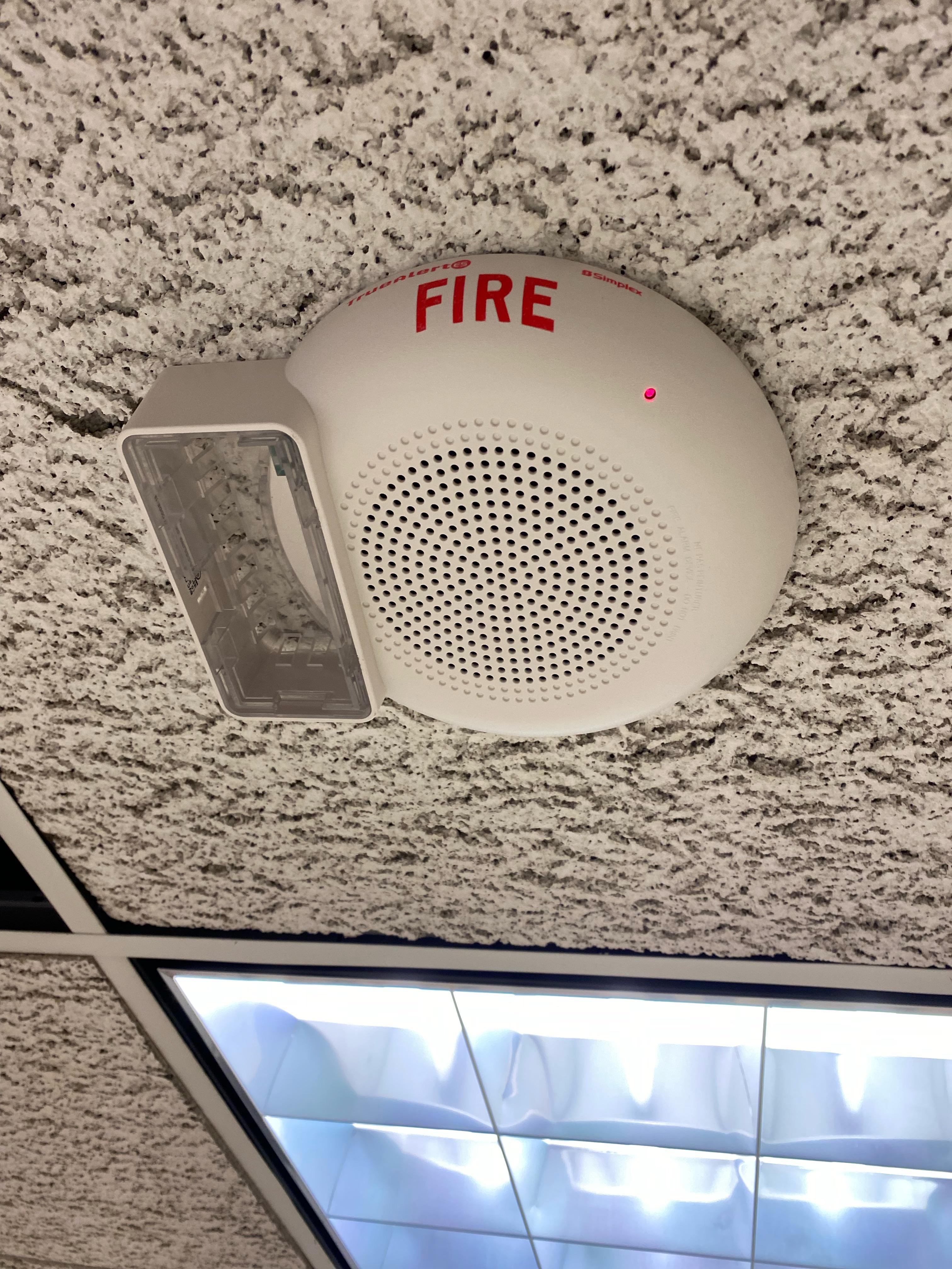 Simplex Mild Steel Fire Alarm Call Box at ₹ 650piece | Fire Alarm Box in  Mumbai | ID: 2853455585455