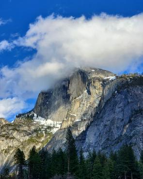 Wearing a fancy hat, Yosemite National Park, CA, USA [OC] [3024×3780]