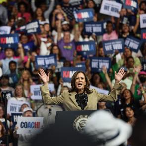 Kamala at one of her rallies, don’t forget to vote for the person that is not a complete idiot.
