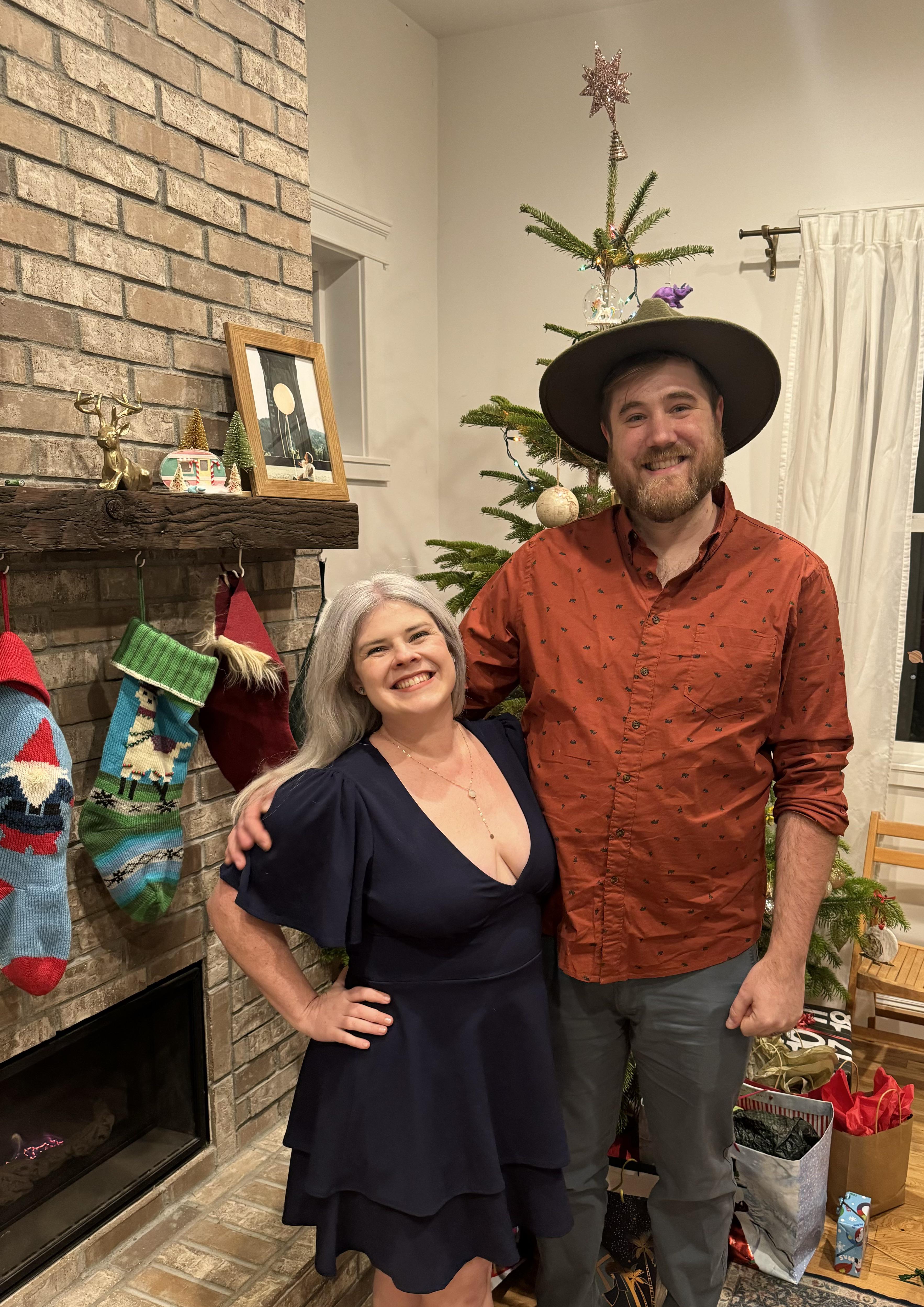 Violet is 5 feet tall right? : rfourthwing