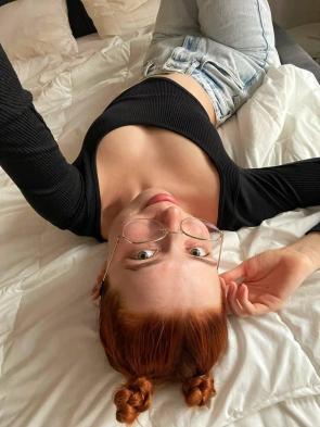 pretty redhead for you