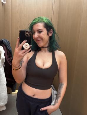 Fitting room crop