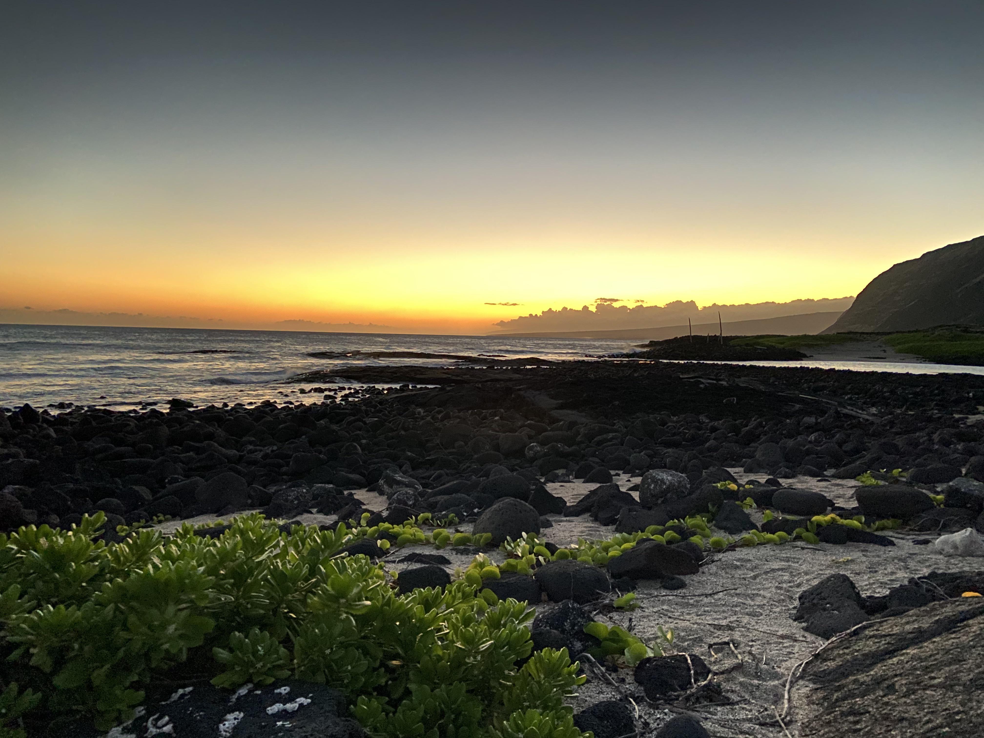 For that reason, people may not get to visit, and many more don’t know too much about it beyond the fact that it’s a gorgeous paradise and beautiful plac. Keahou Trail To Halepe In Volcano National Park Big Island Hawaii Come Of The Hardest Hikes Of My Life Worth It To Be Greeted By A Private Beach And This Insane Sunset
