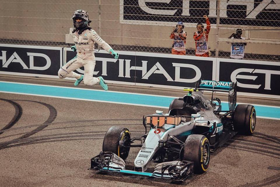 Psbattle Nico Rosberg Jumping Out Of F1 Car After World