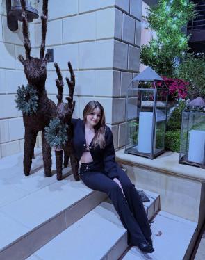 ‘this week has been hedoublehockeysticks can we go back to the holidays w this deer decor pls things were a lot less stressful’ – IG January 2026