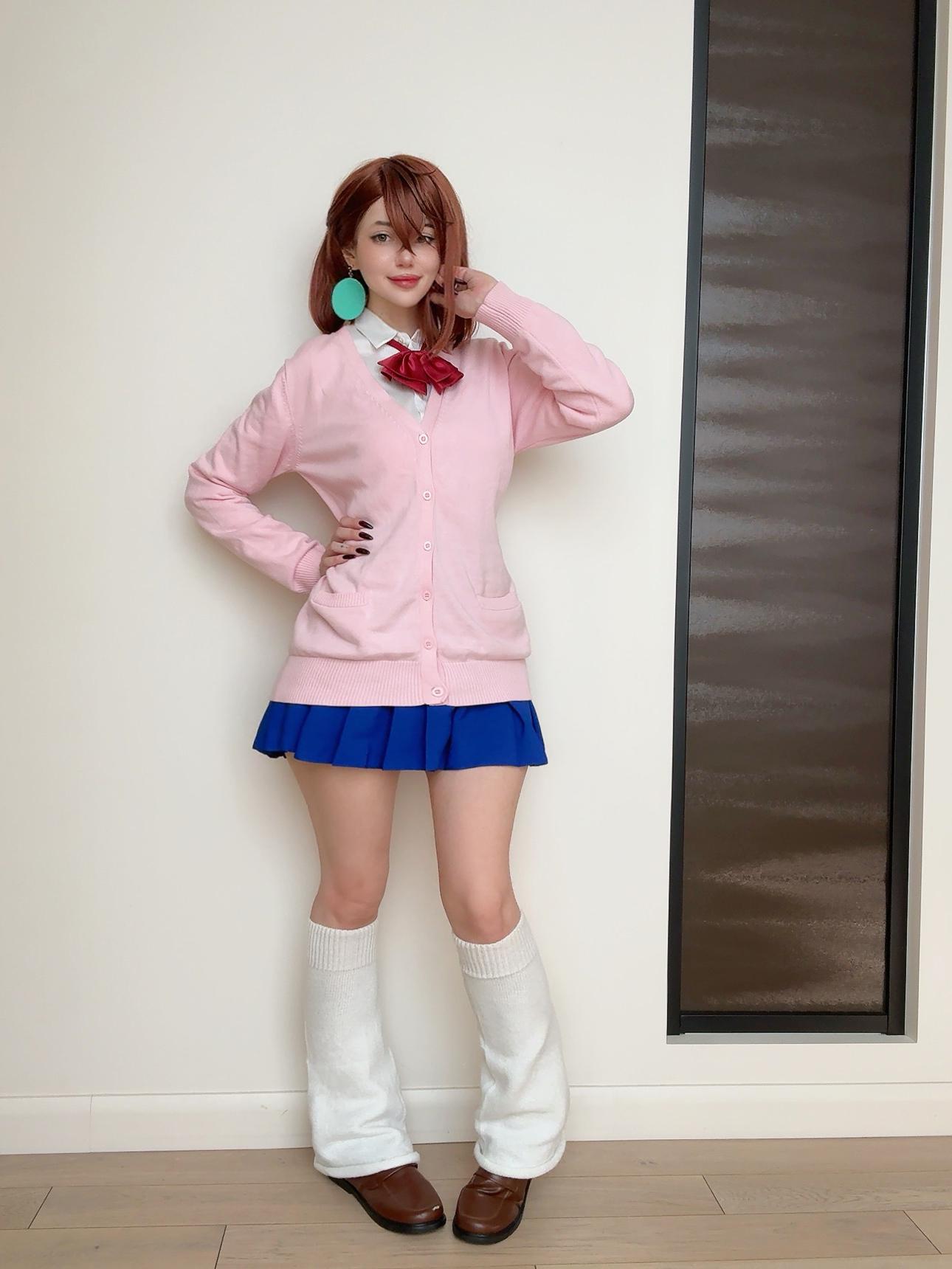 Cosplay di Momo Ayase da Dandadan di Alina Becker : rCawwsplay