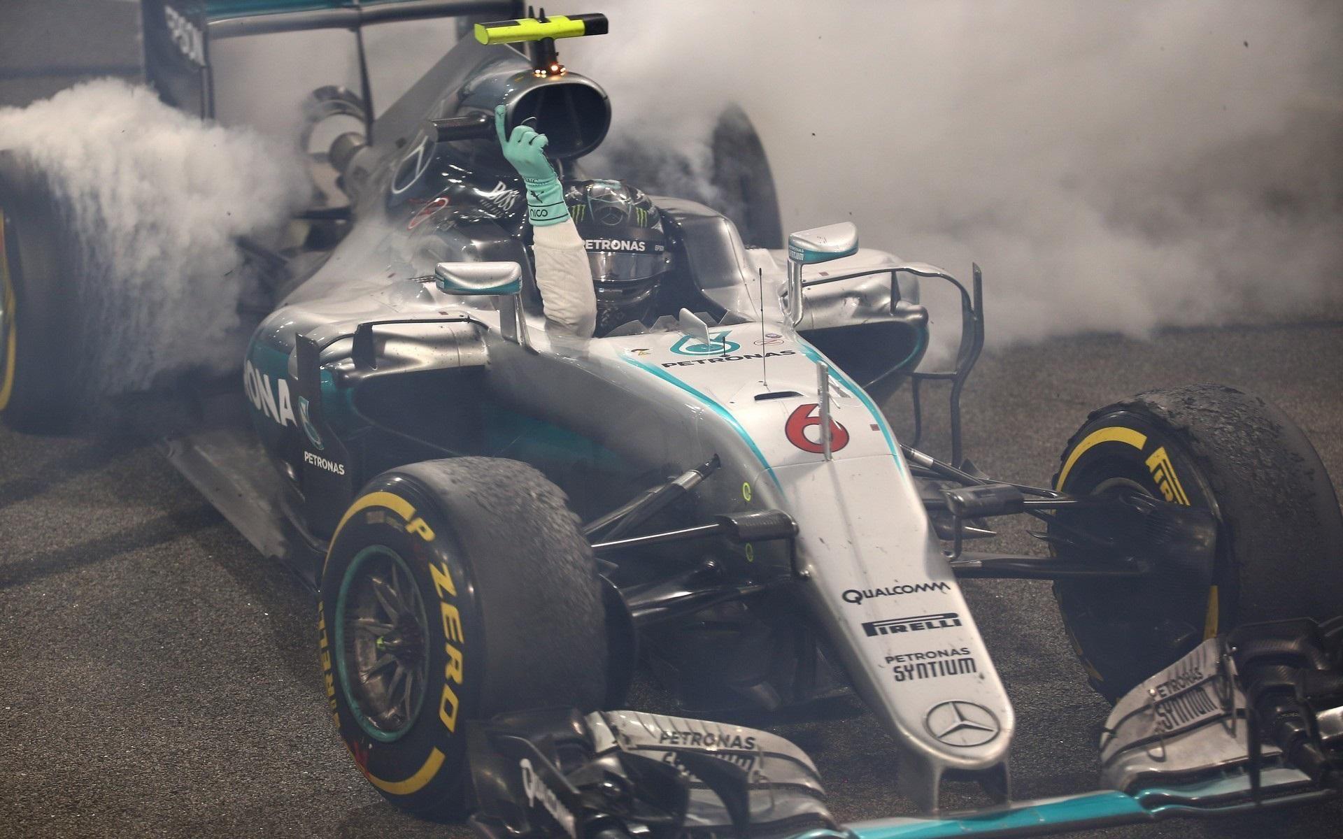 Bottas Grosjean Collide At The End Of The Straight Formula1
