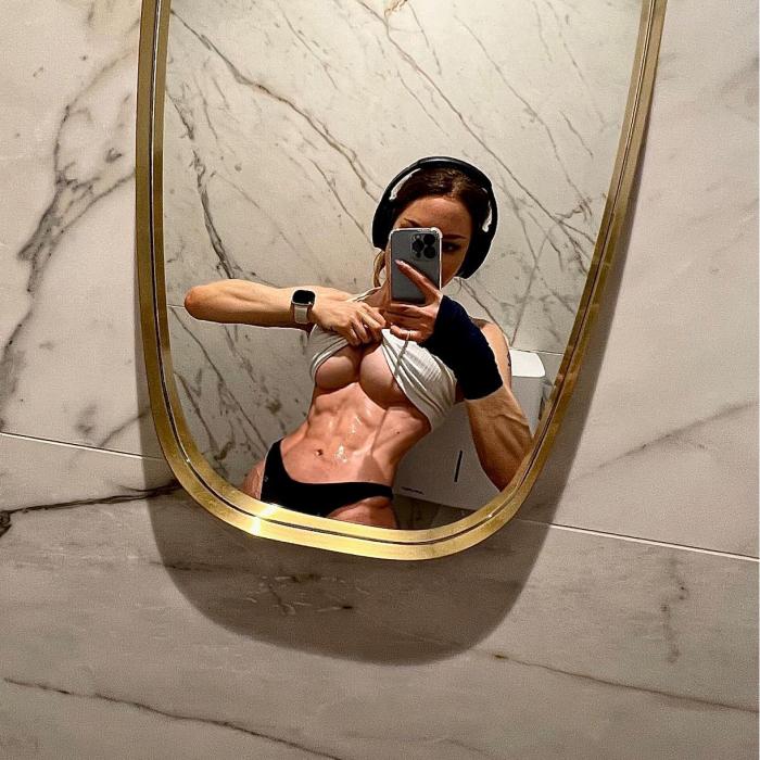 Fit_Alexa12