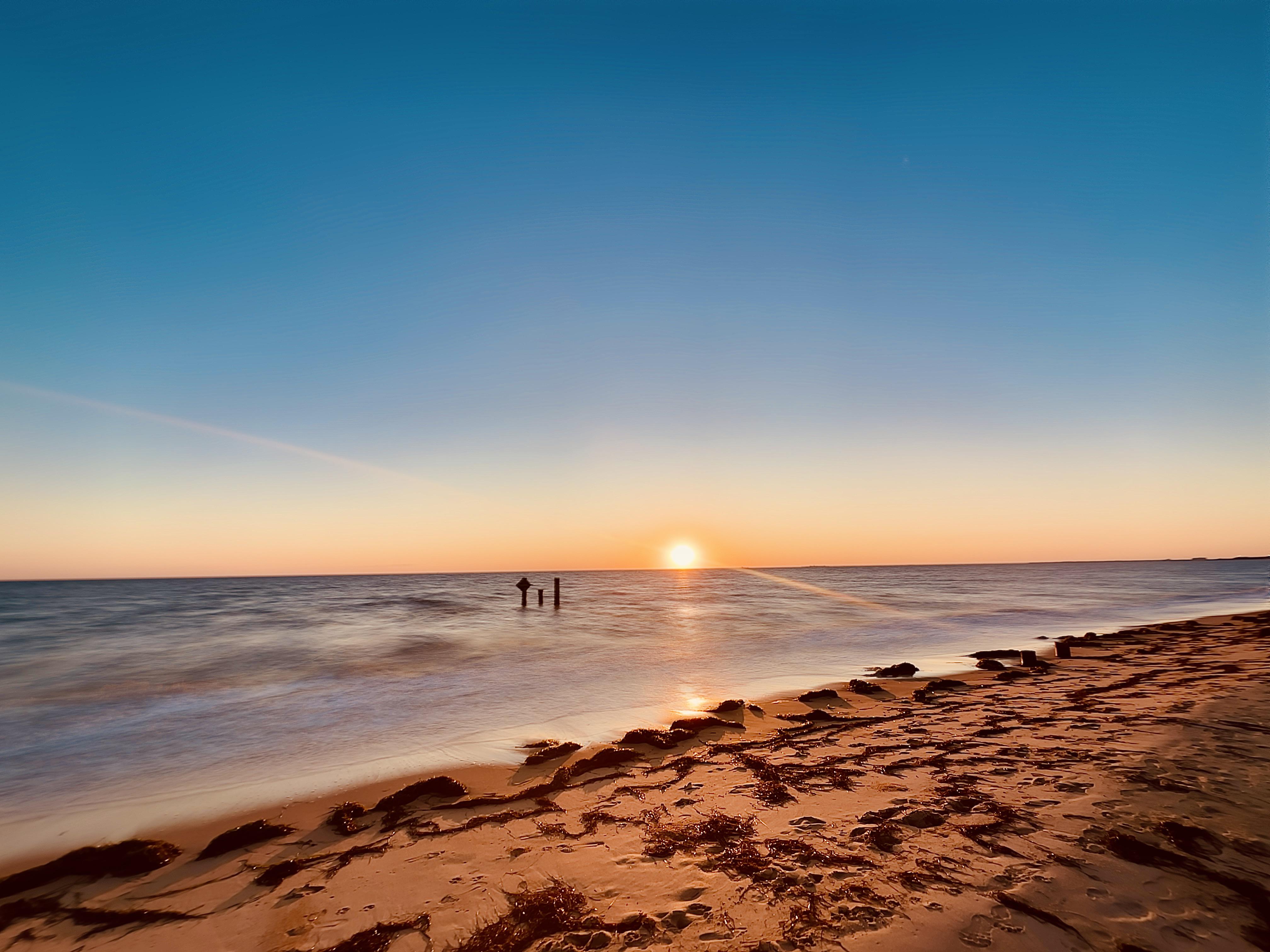 Sunrise at Ocean View Beach, Norfolk, VA. : rseaporn