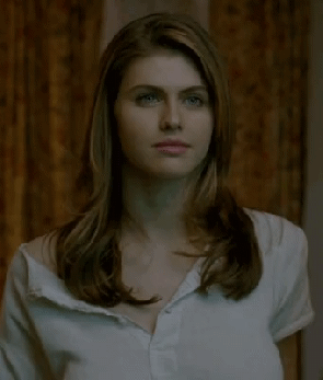 GIF of Alexandra as Lisa Tragnetti in True Detective s1e2, “Seeing Things,” 1/19/14