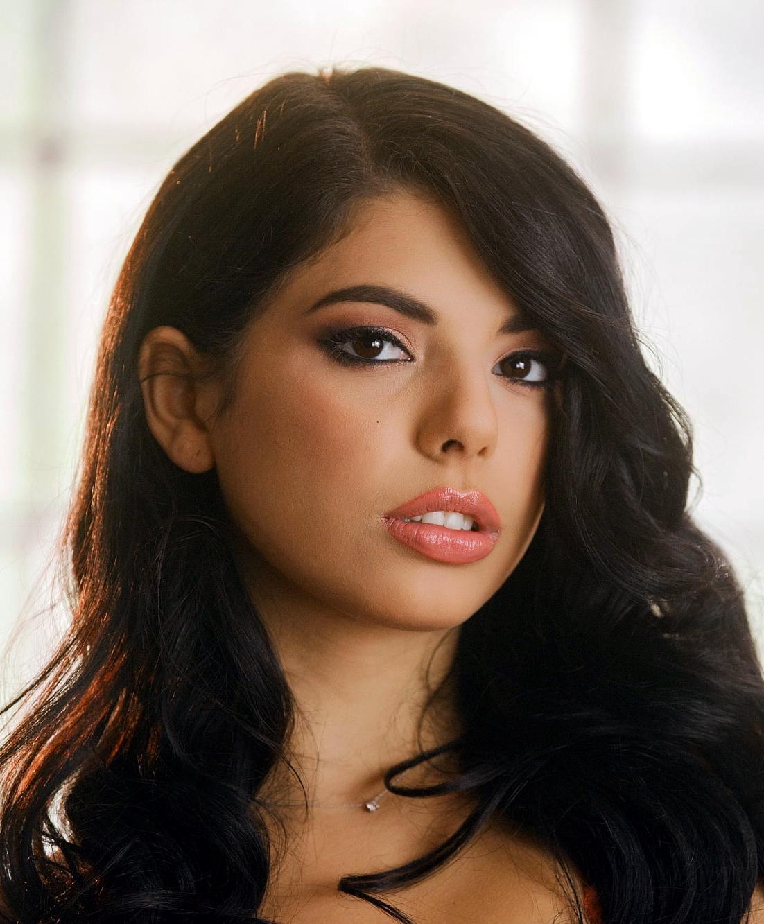 Gina Valentina : rPrettyGirls