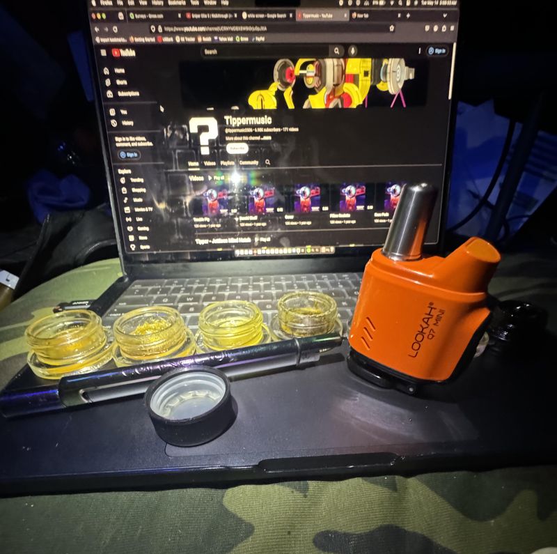 Thoughts R Concentrates - Landscape Background Collection - Retina Quality