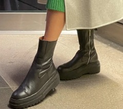 Please Help R Shoes - Beautiful Retina Geometric Illustrations | Free Download