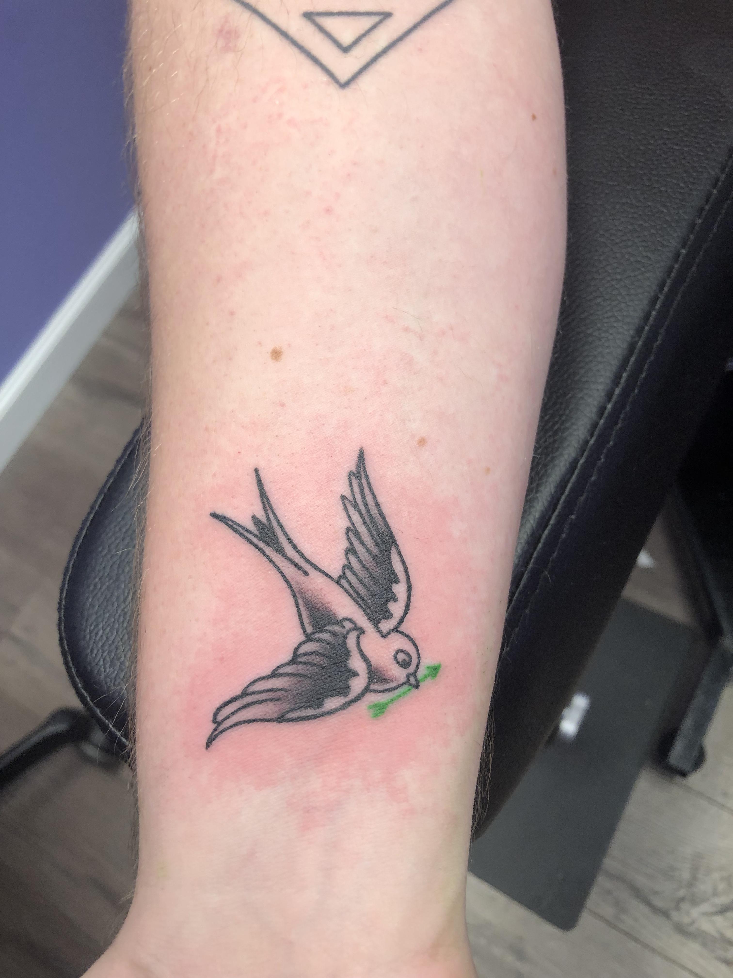 Get fast facts on tattoos, and learn how tattoos are created and how they can affect skin. Green Arrow And Black Canary Kinda Tattoo Dome By David Cox Cynical Tattoos Tuscaloosa Al Tattoos
