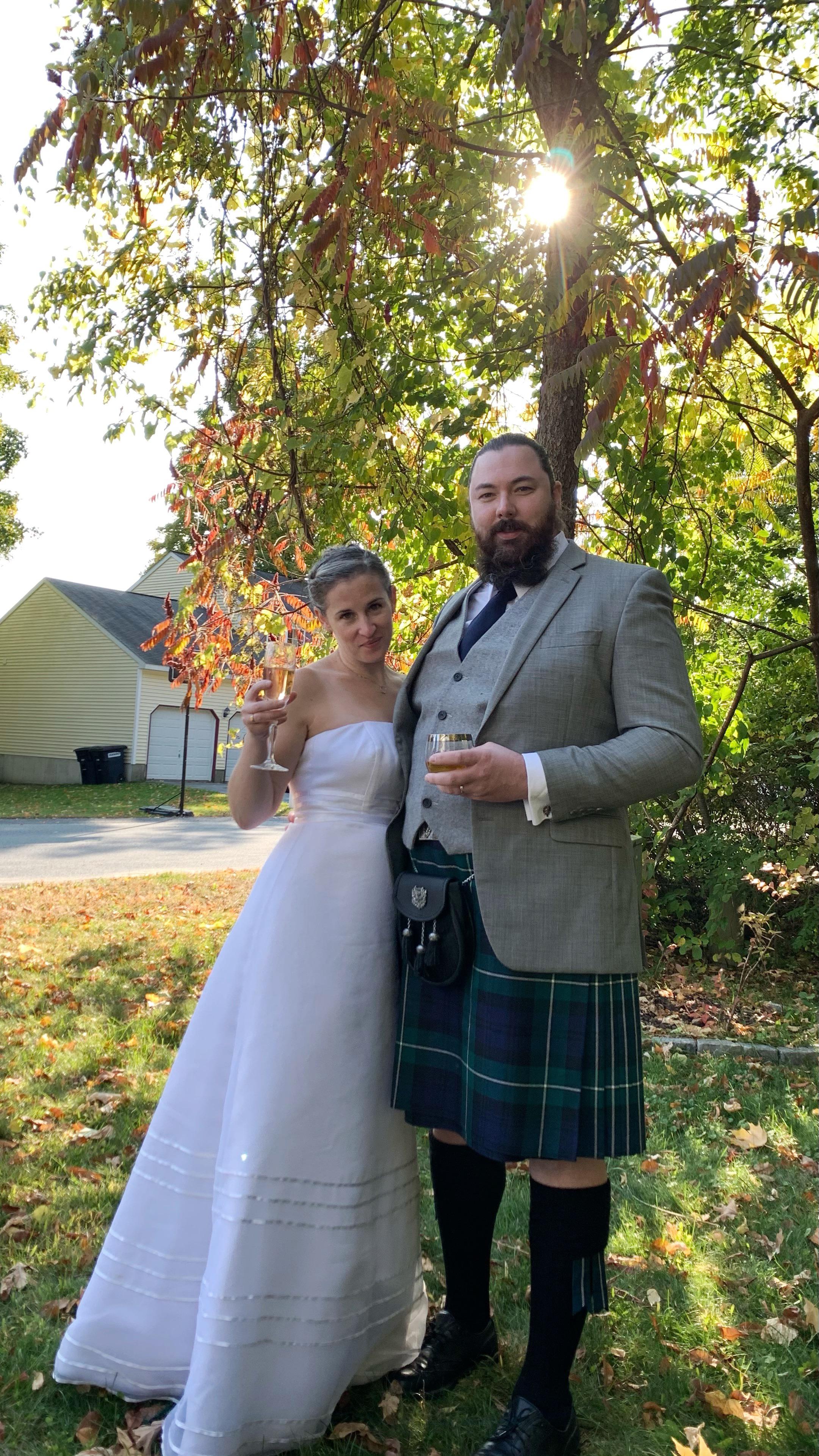 We Decided To Dress Up For Our 10 Year Anniversary Our 6 Year Old Snapped A Great Picture Of Us Pics