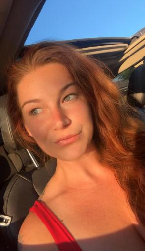 Not allll redheads have freckles :P