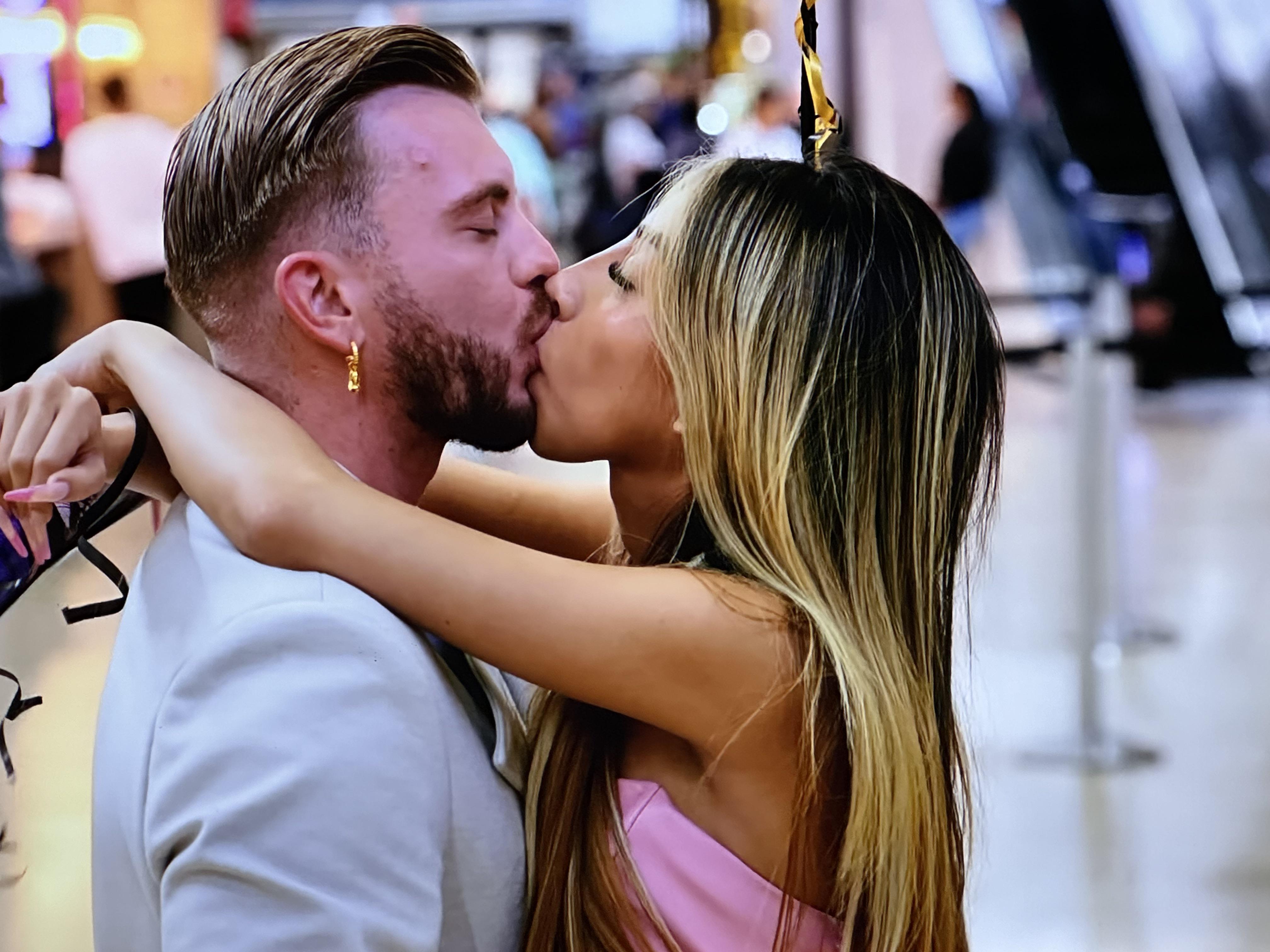 Luke and Madeleins airport kiss : r90DayFiance