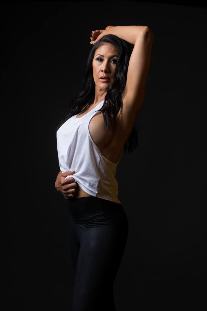 MiaNavarroFit