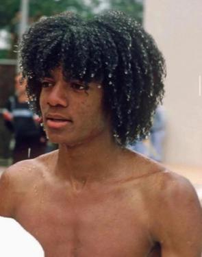What Michael Jackson Looked Like in 1978, Before His Plastic Surgery.