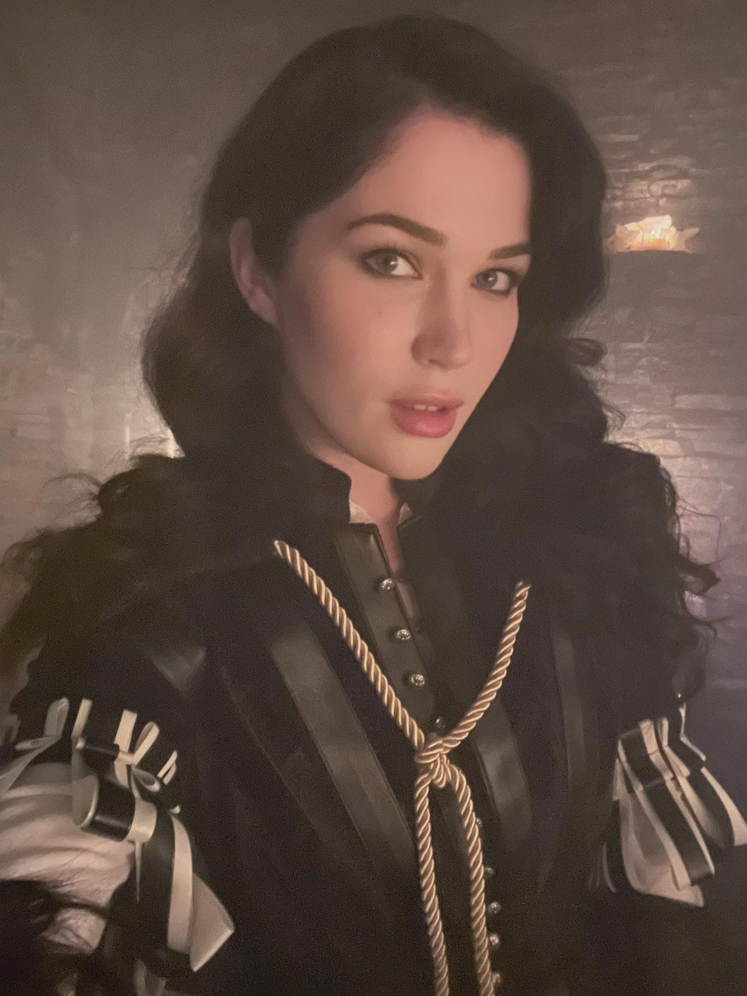 The only actress that looks like yennefer from the happens to be a pornstar  : rWitcher3