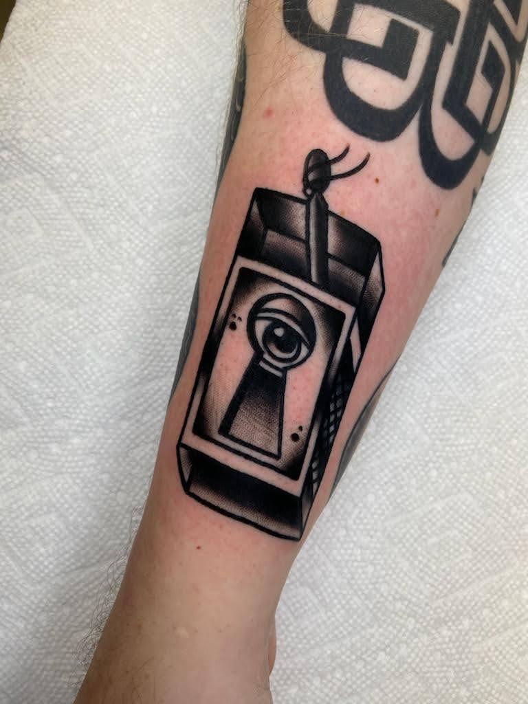 Before you darken the doorway of your local. American Traditional Fob Tattoo Took The Eye In The Keyhole From The Futct Logo And Put It In A Matchbox As A Play On The Lyrics Light A Match To Leave Me
