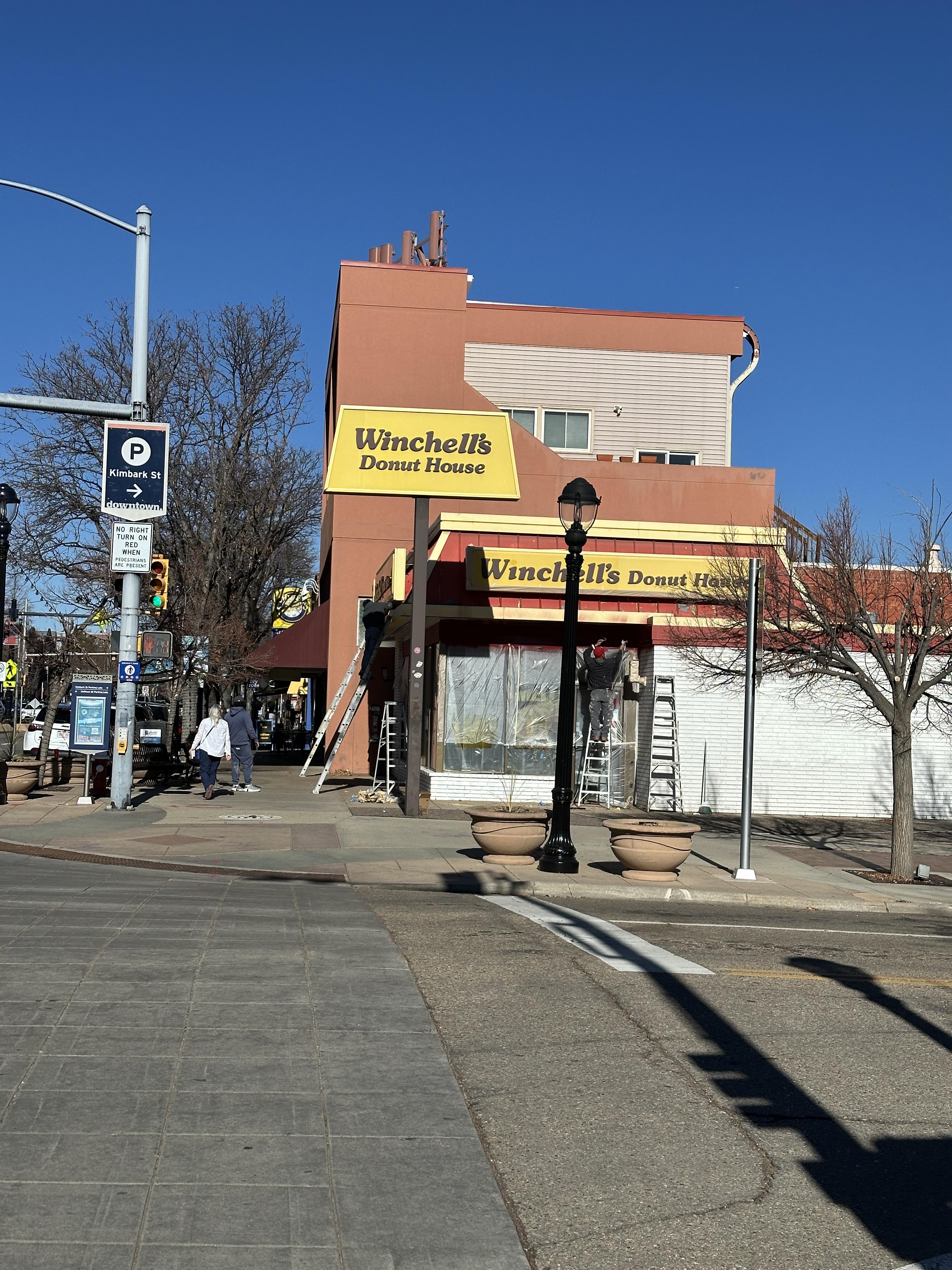 Life sighted at Winchells? : rLongmont