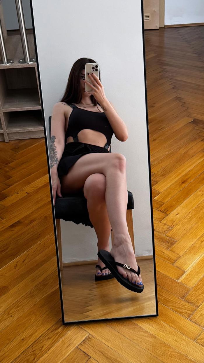 xxfeetbycheekyxx