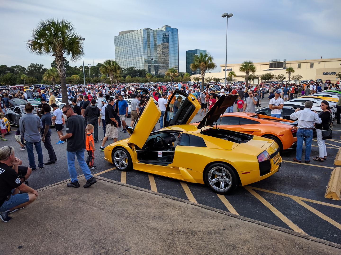 beautiful morning and an amazing turnout for coffee cars rhouston on cars and coffee houston july