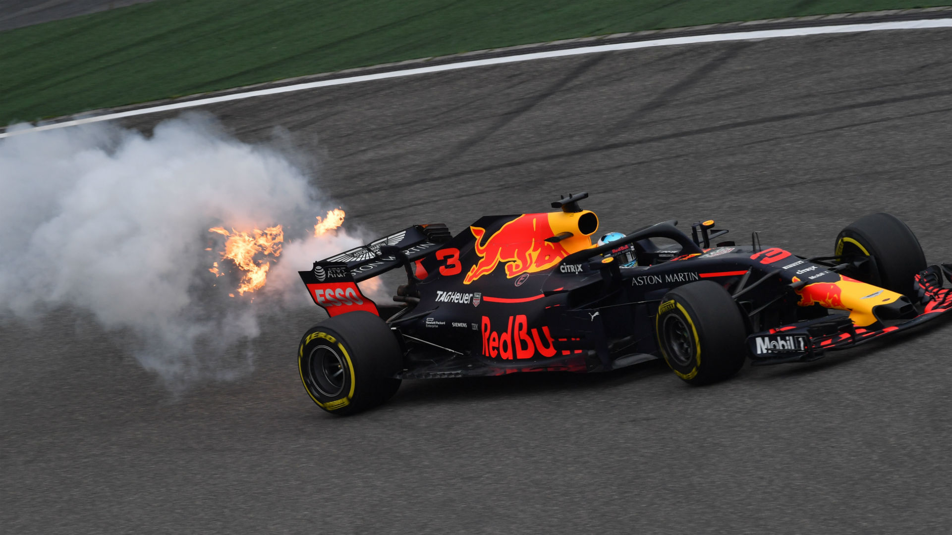Daniel Ricciardo S Flaming Red Bull From Fp3 Of The Chinese