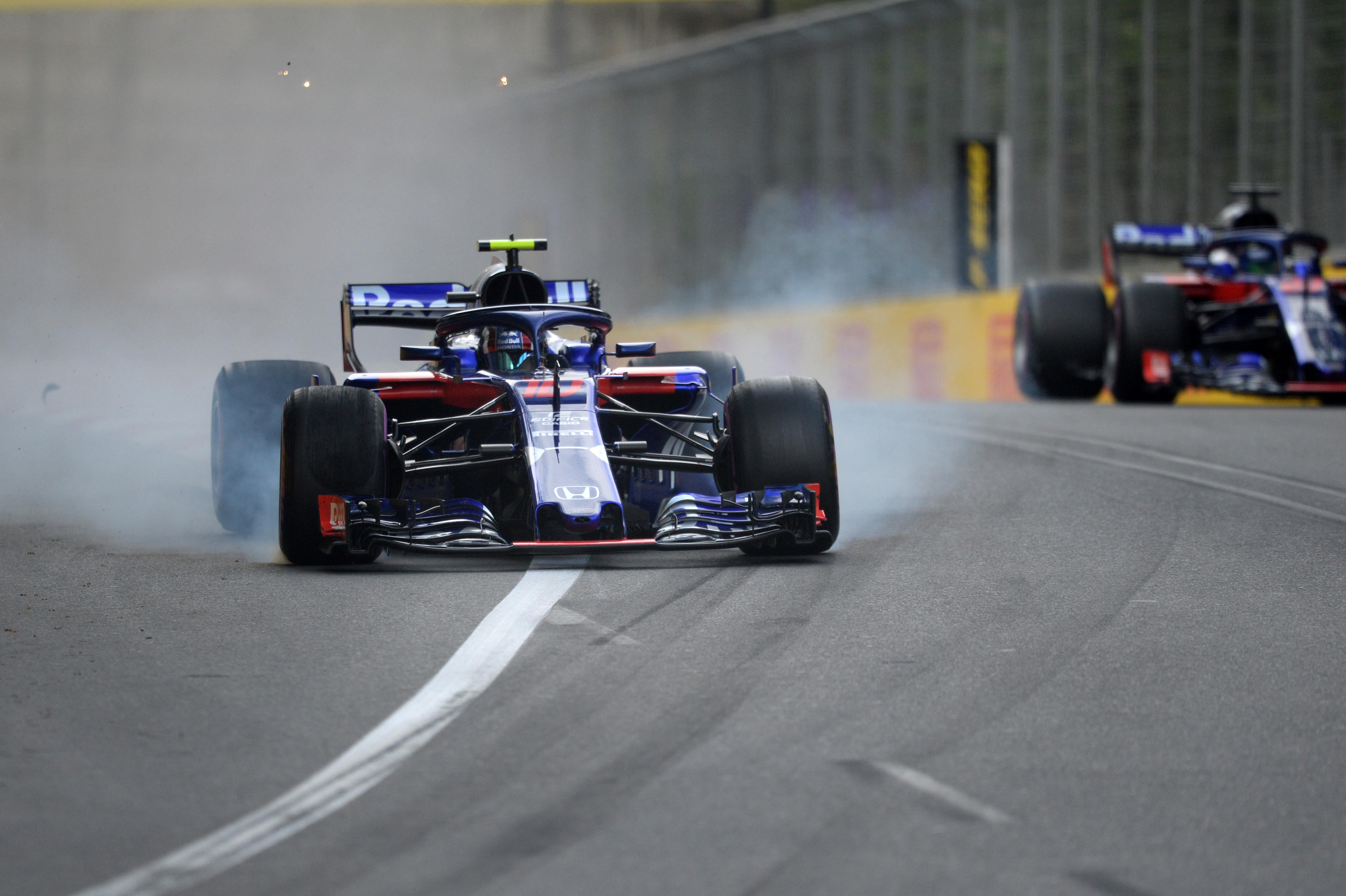 2018 Azerbaijan Gp Pierre Gasly Brendon Hartley Toro
