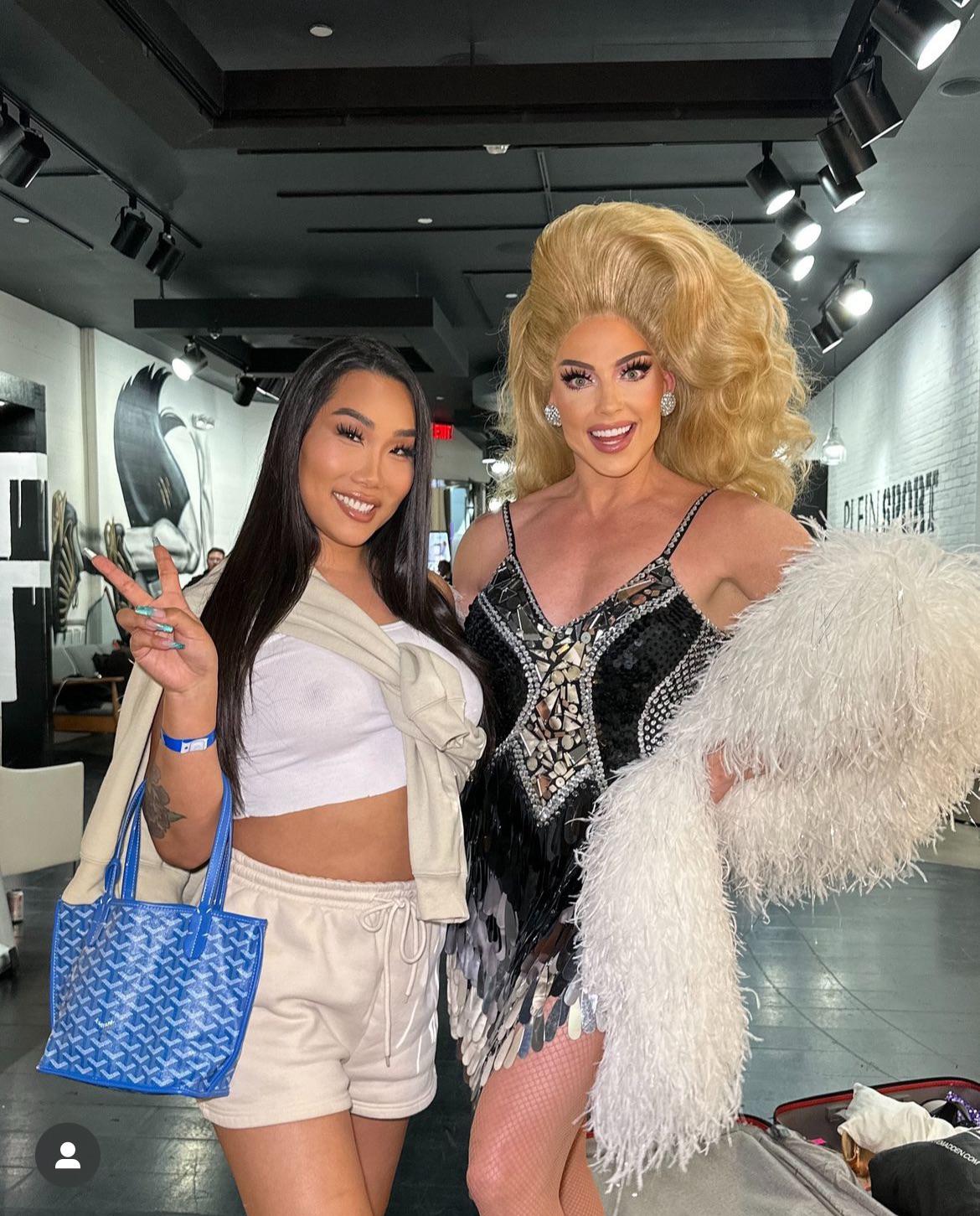 Is it just me or Alyssa looks very different in this picture with Gia? :  rrupaulsdragrace