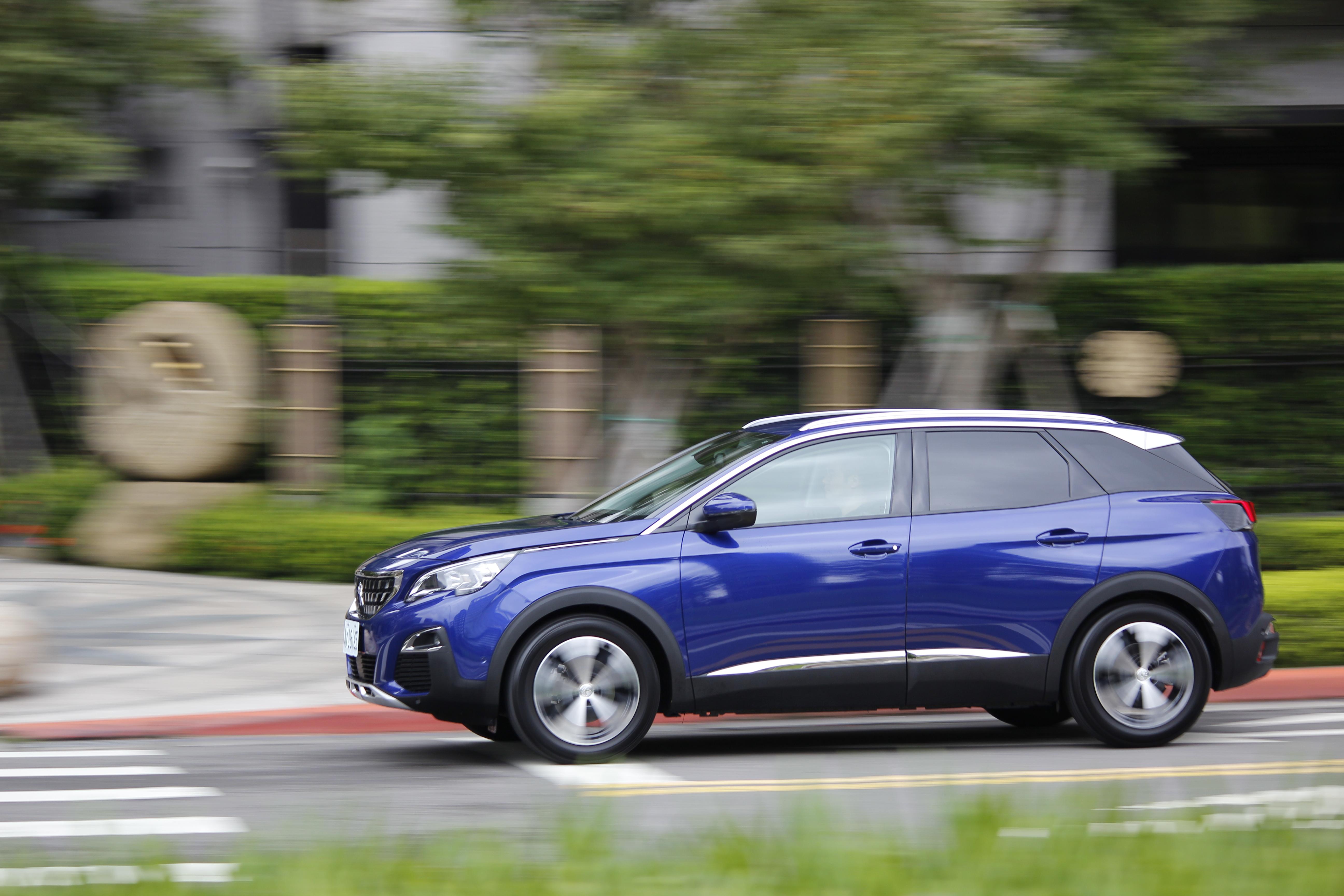 1 2l Puretech Is Enough For This Hatchback Like Suv Peugeot