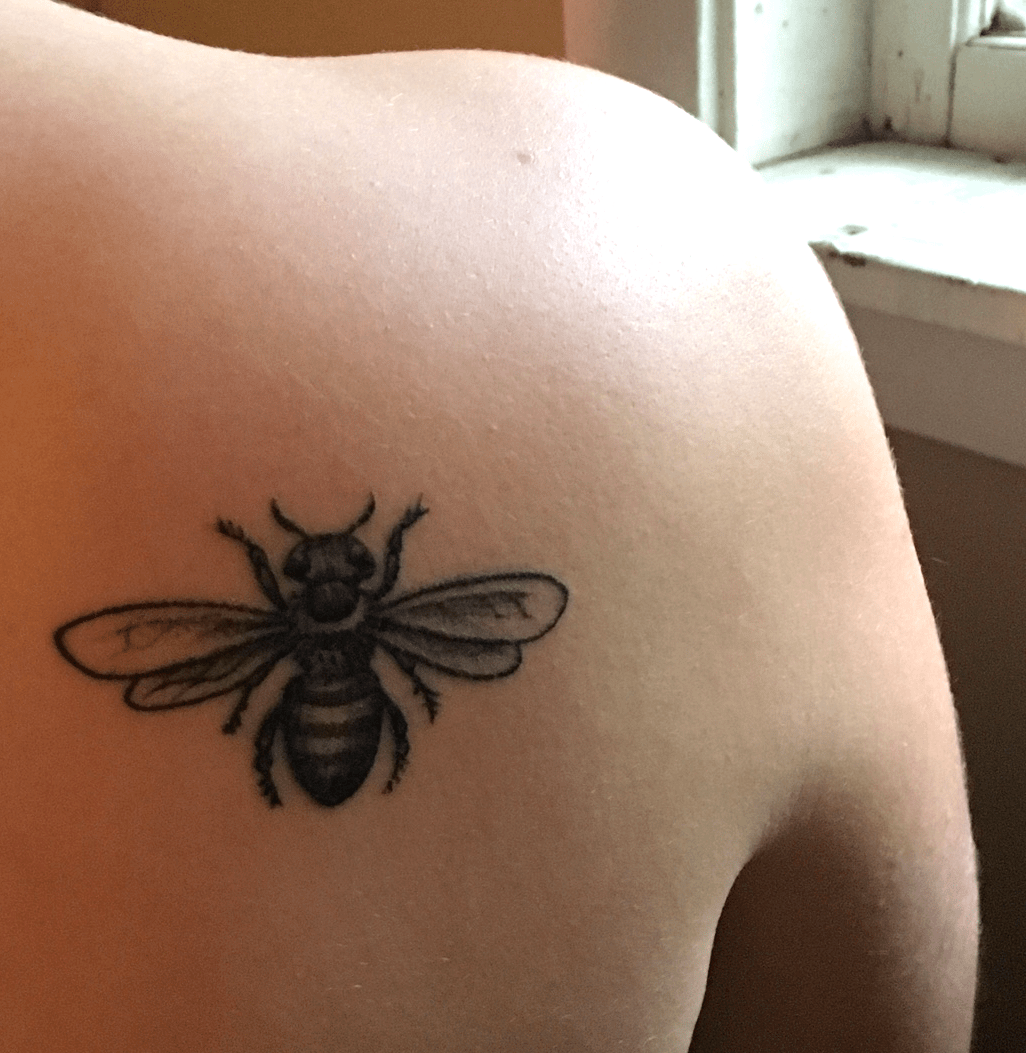 Honeybee By Jerome Vorndran At Steady Tattoo Body Piercing Minneapolis Tattoos