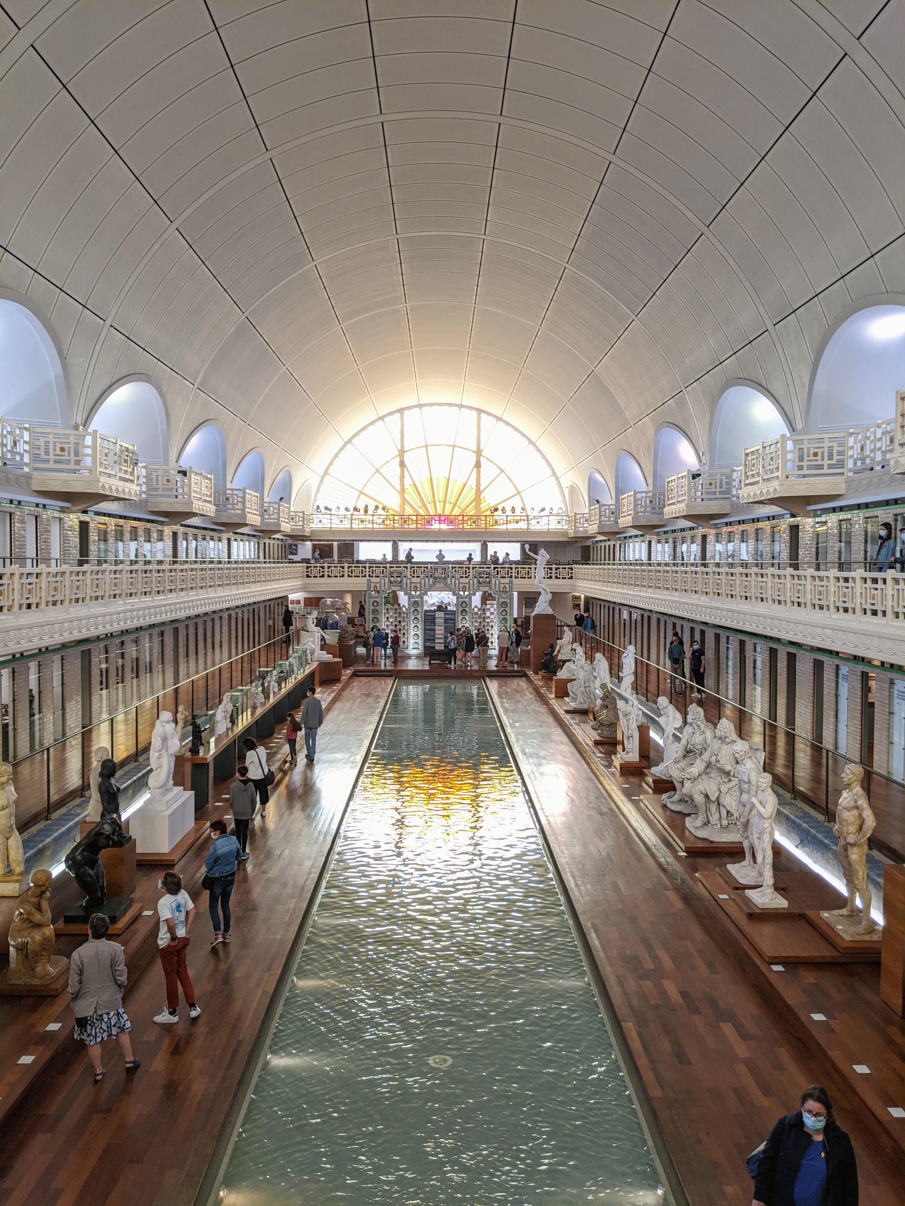 La Piscine Roubaix France Next To Lille This Old Swimming Pool Was Turned In One Of The Most Amazing Museum Tha Swimming Pools Cool Artwork Musee D Orsay