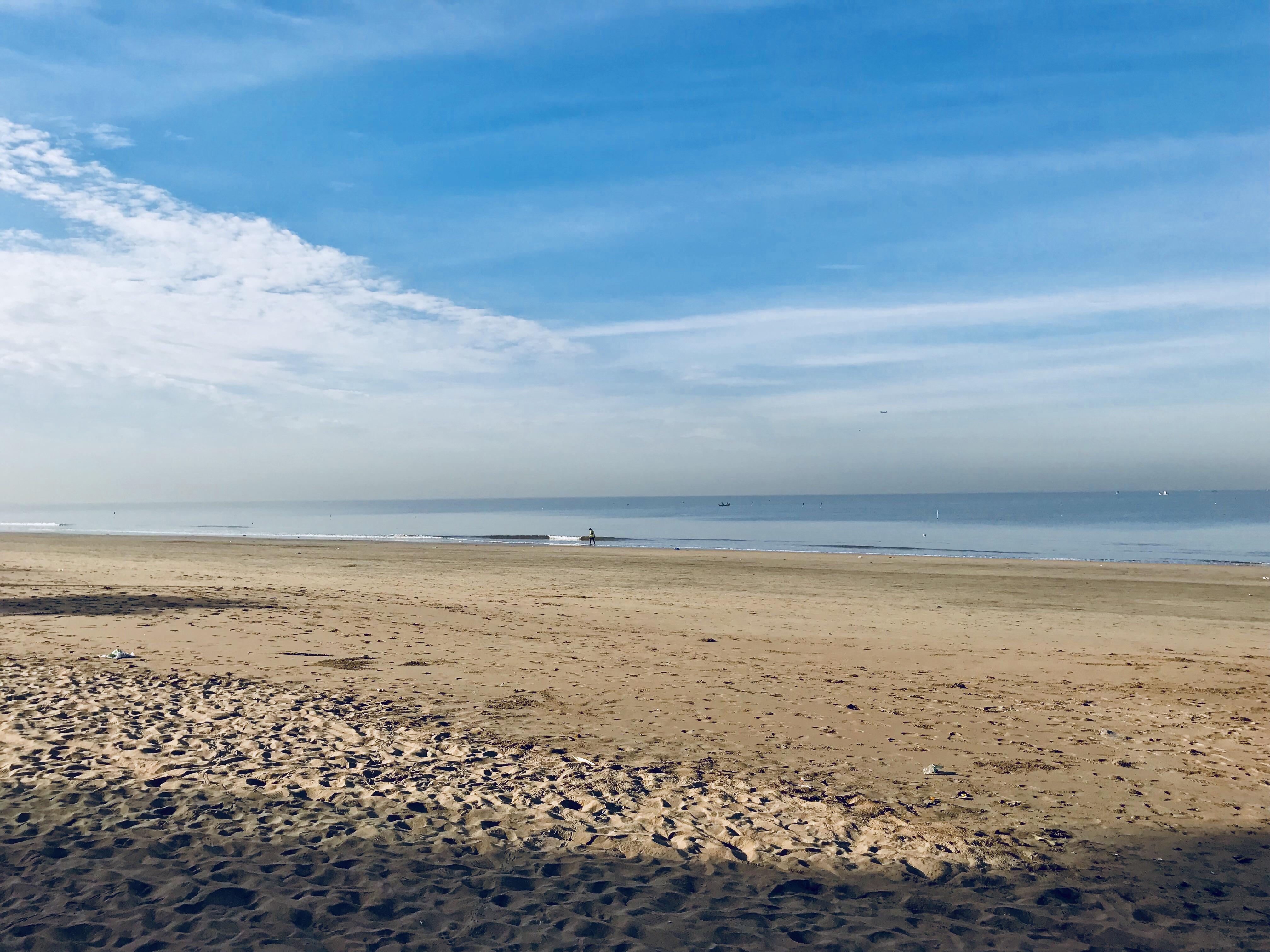 This morning at Juhu Beach in Mumbai : india