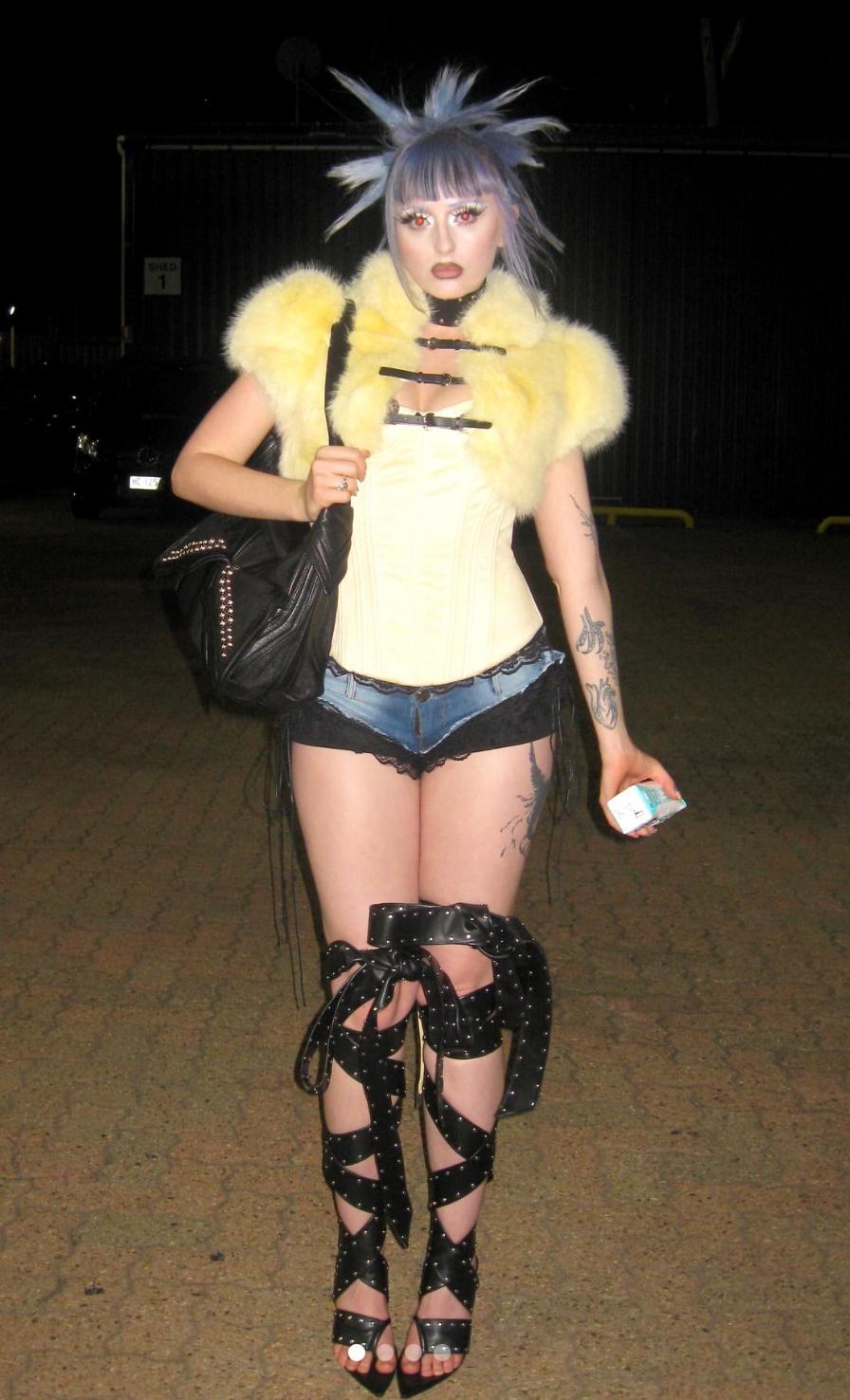 Do you ever wanna wear a itty bitty skirt when your heart hurts? : r Ashnikko